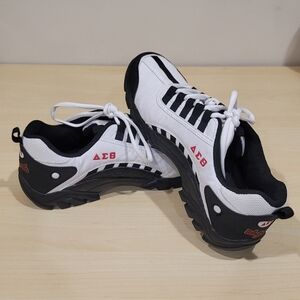 Sz 10.5 Delta Sigma Theta Sorority Inc. Sneakers